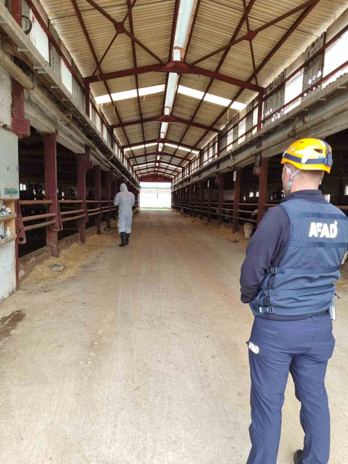 Çiftlikteki gaz sızıntısı ihbarı ekipleri harekete geçirdi
