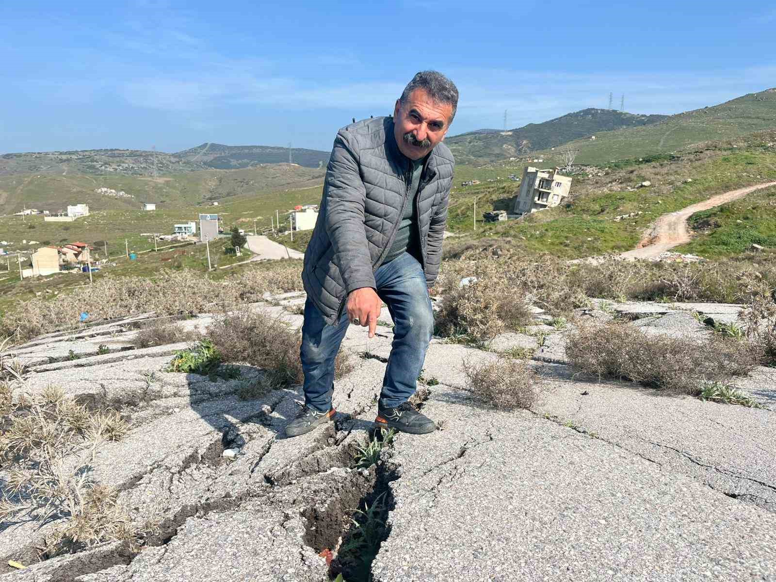 Çiğli’de çöp tesisinin neden olduğu heyelan mahalleyi yutuyor
