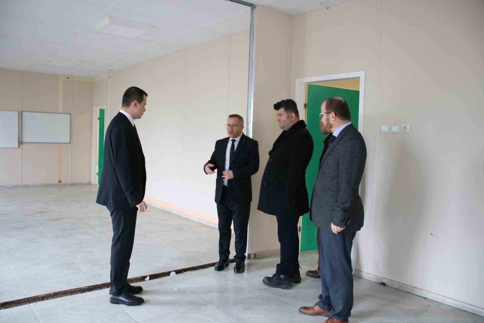 Çilimli’de eğitime yakın ilgi
