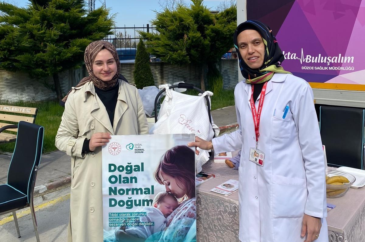 Çilimli’de sağlık için farkındalık yürüyüşü yapıldı
Çilimli’de sağlık için farkındalık yürüyüşü yapıldı