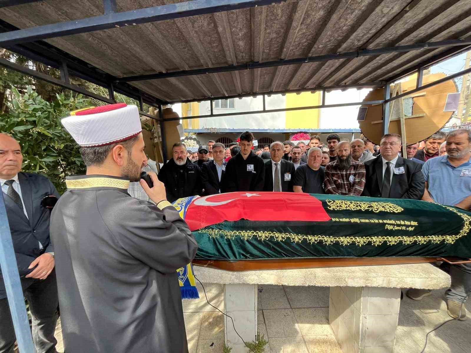 Cinayete kurban giden taksicinin acılı kardeşi: "Bütün amacı oğlunu ayağa kaldırmaktı"
