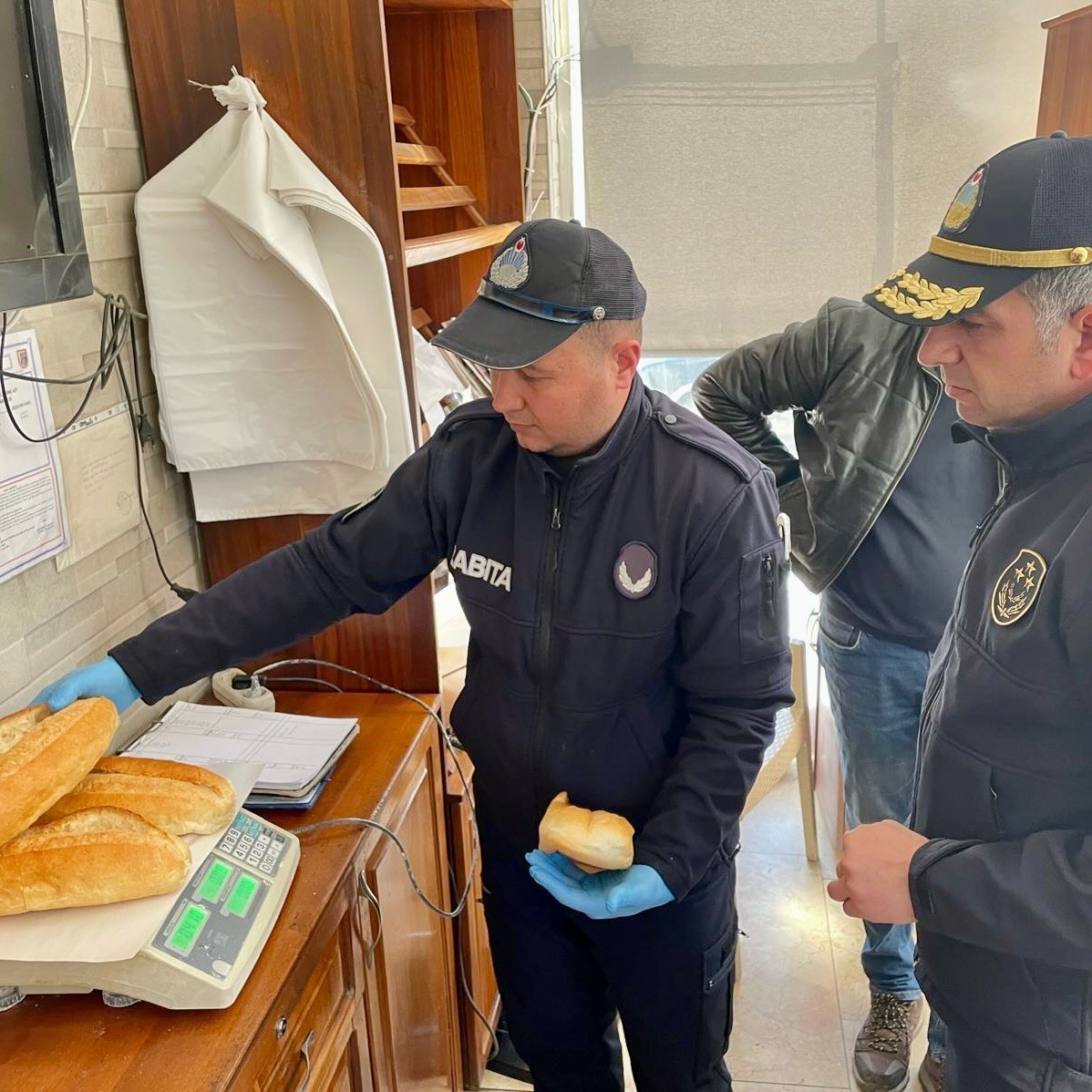 Çine’de ekmek ve pide üretimi yapan işletmeler denetlendi
