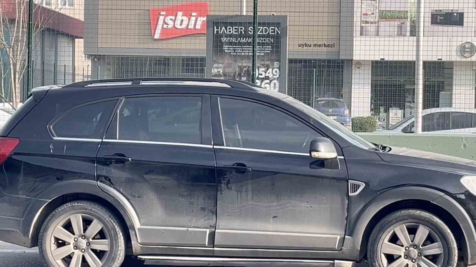 Cipi oto yolun sol şeridine kilitleyip gitti
