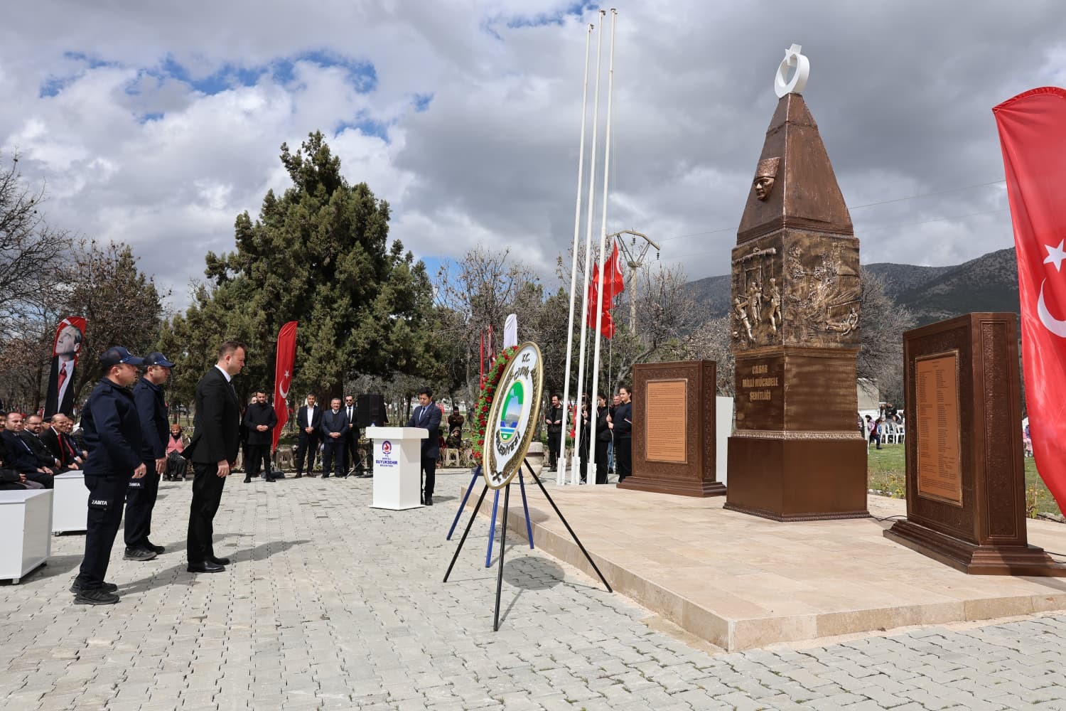 Çivril Milli Mücadele Şehitliğinde 105 yıllık acı anıldı
