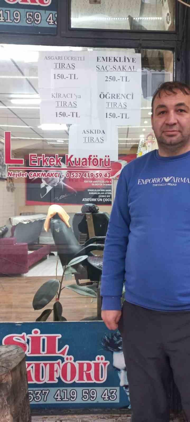 Çivrilli berberden dayanışma örneği
