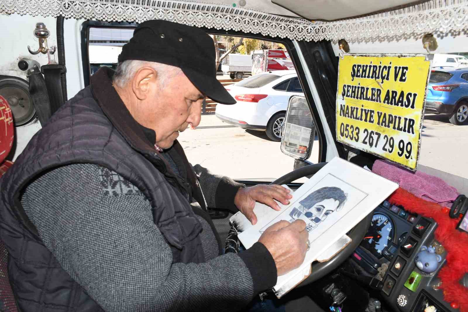 Çizimlerini gören ressam sanıyor: Nakliyatçının resimleri ressamların çizimlerini aratmıyor

