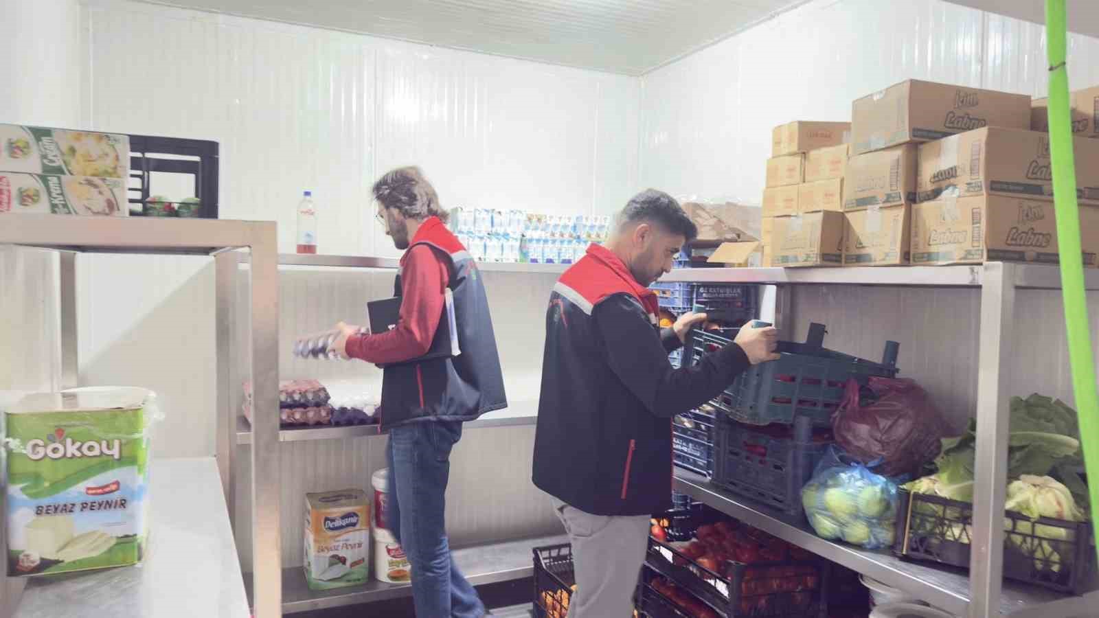 Cizre’de gıda denetimleri hız kesmiyor: Ekipler sahada teyakkuzda
