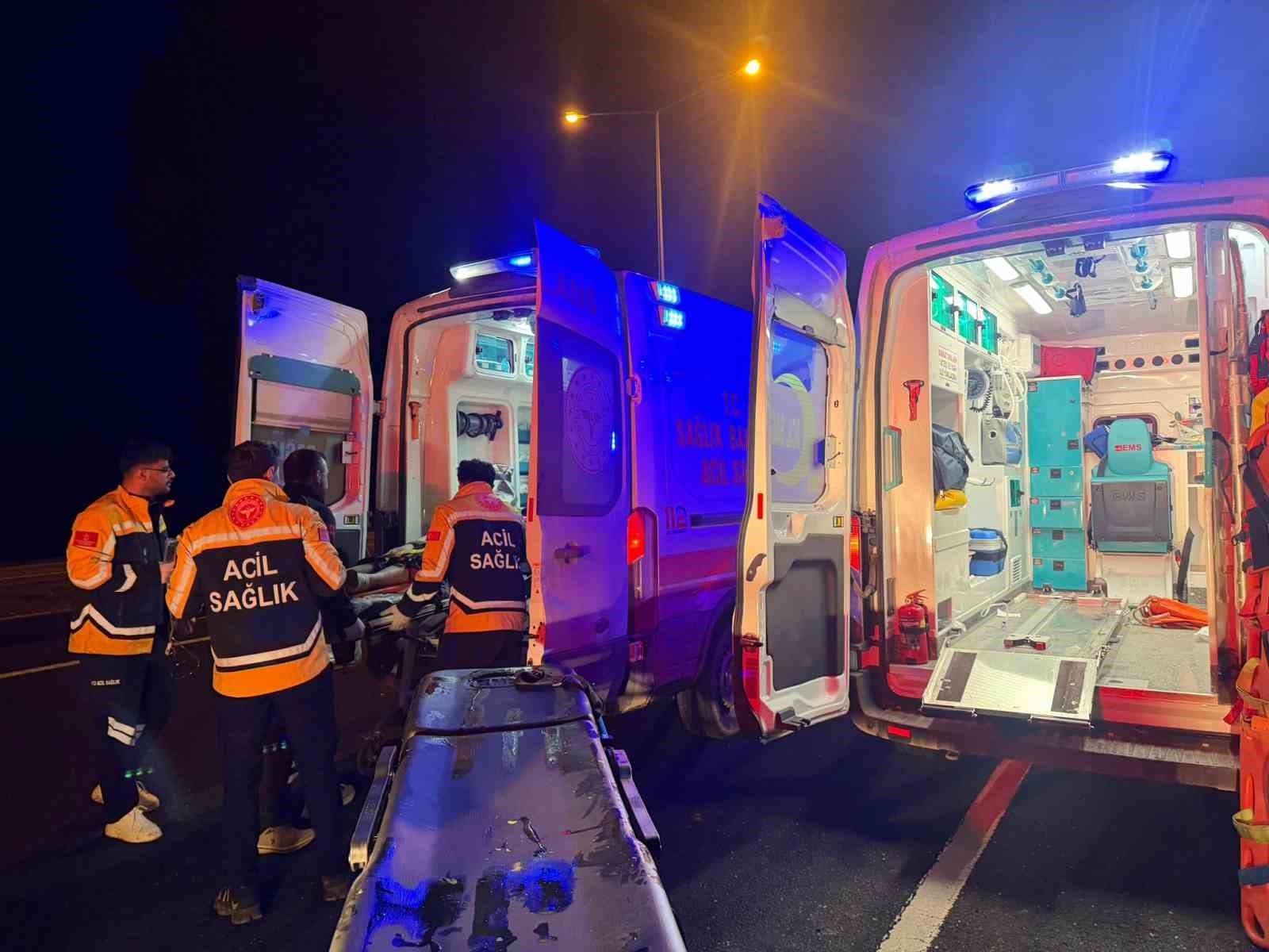 Cizre’de hafif ticari araç şarampole yuvarlandı: 1 ölü, 1 ağır yaralı
