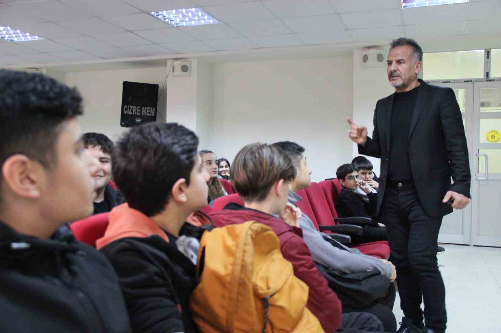 Cizre’de LGS adaylarına ’şafak’ desteği
