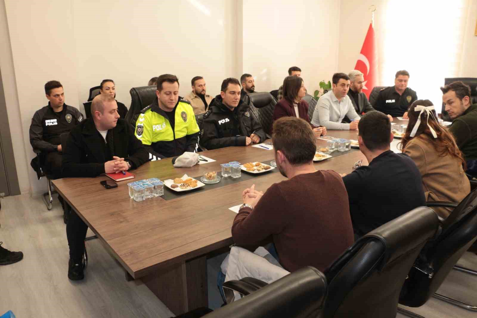 Cizre’nin güvenlik tedbirleri masaya yatırıldı
