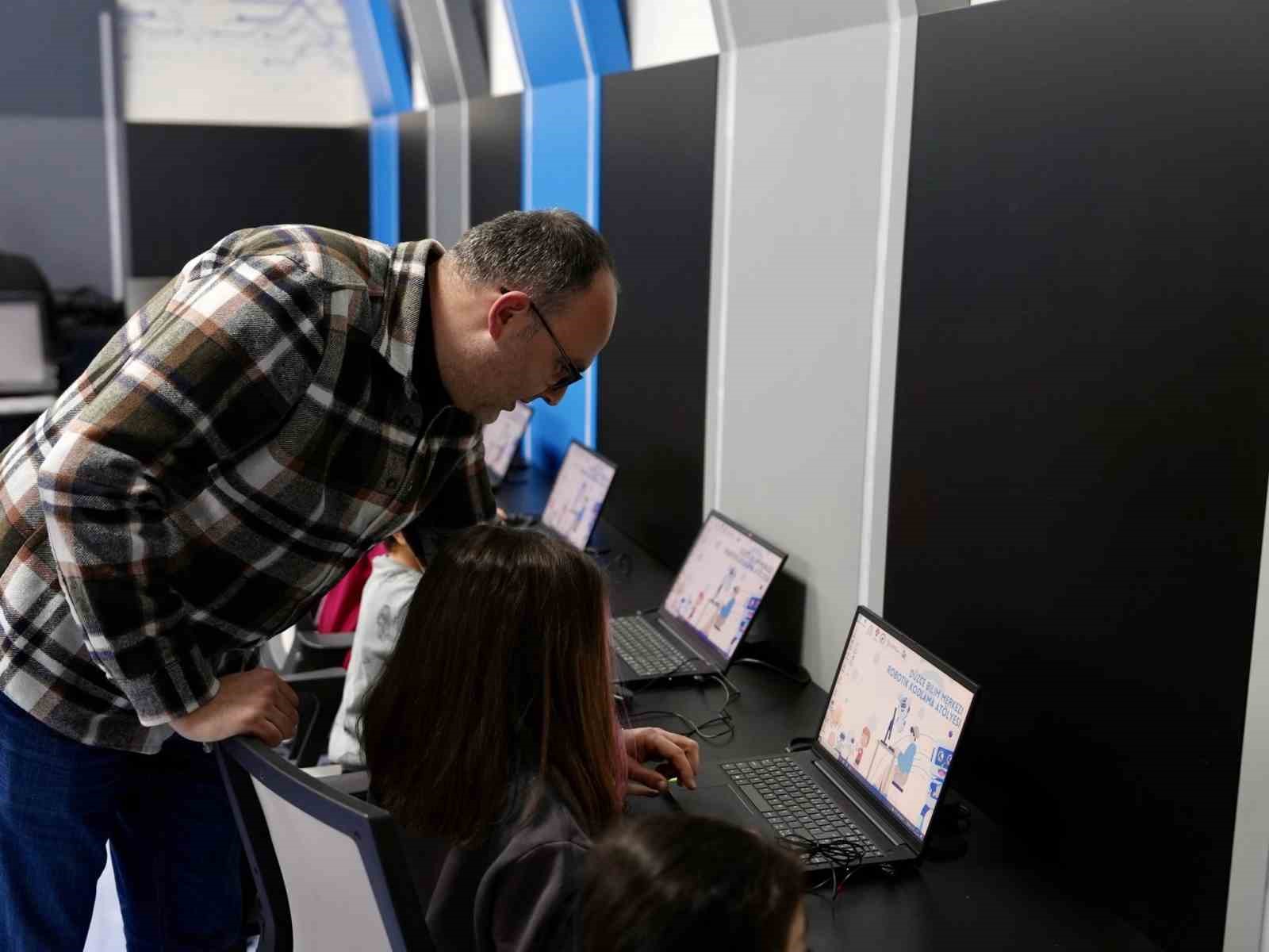 Çocuk Üniversitesi ara tatil dönemi açıldı
