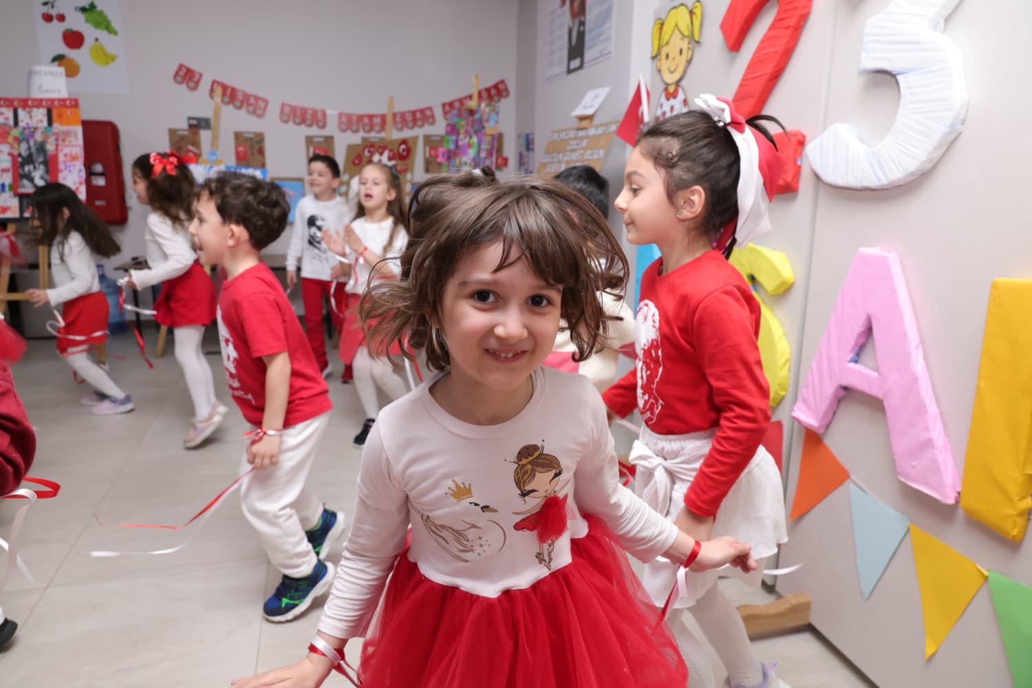 Çocuklar 23 Nisan’ı Osmangazi’de coşkuyla kutladı
