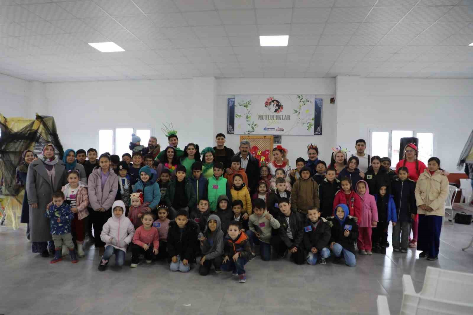 Çocuklar sağlıklı beslenmeyi tiyatroyla öğrendi
