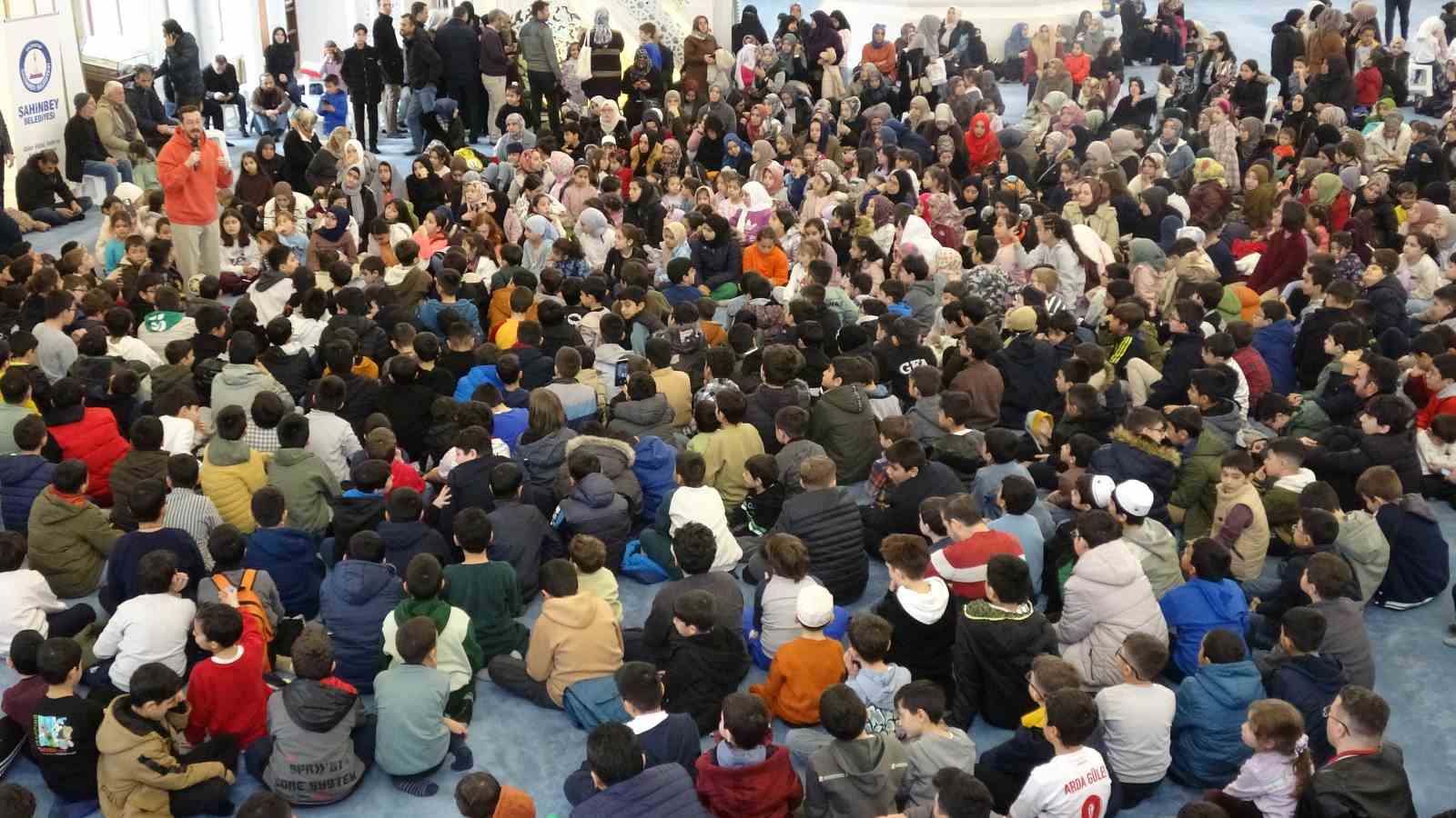 Çocuklar Şahinbey Belediyesi’nin cami etkinliğinde buluştu
