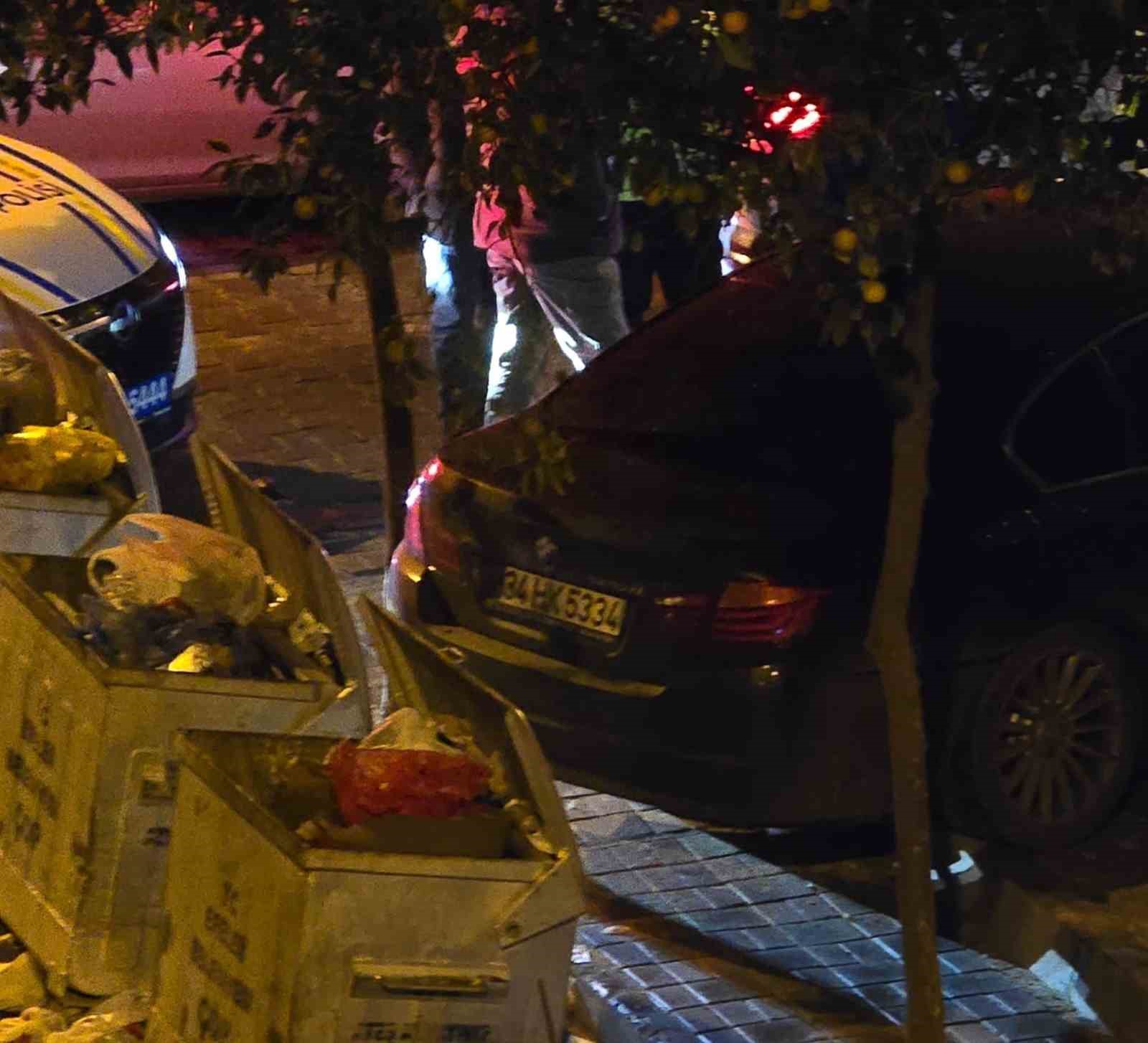 Çocuklara çarpıp kaçtı, plakasını çöp poşetiyle gizledi
Çocuklara çarpıp kaçtı, plakasını çöp poşetiyle gizledi