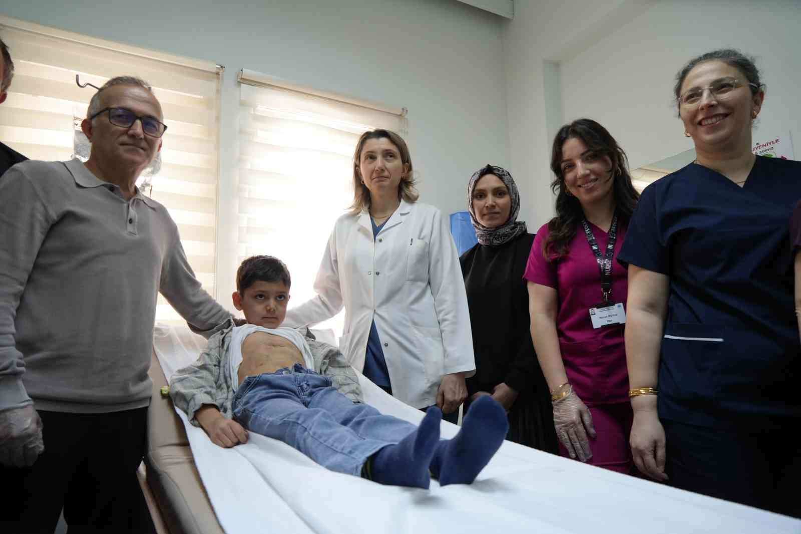 Çocuklarda nadir görülen diyafram fıtığı Samsun’da ilk kez tedavi edildi
