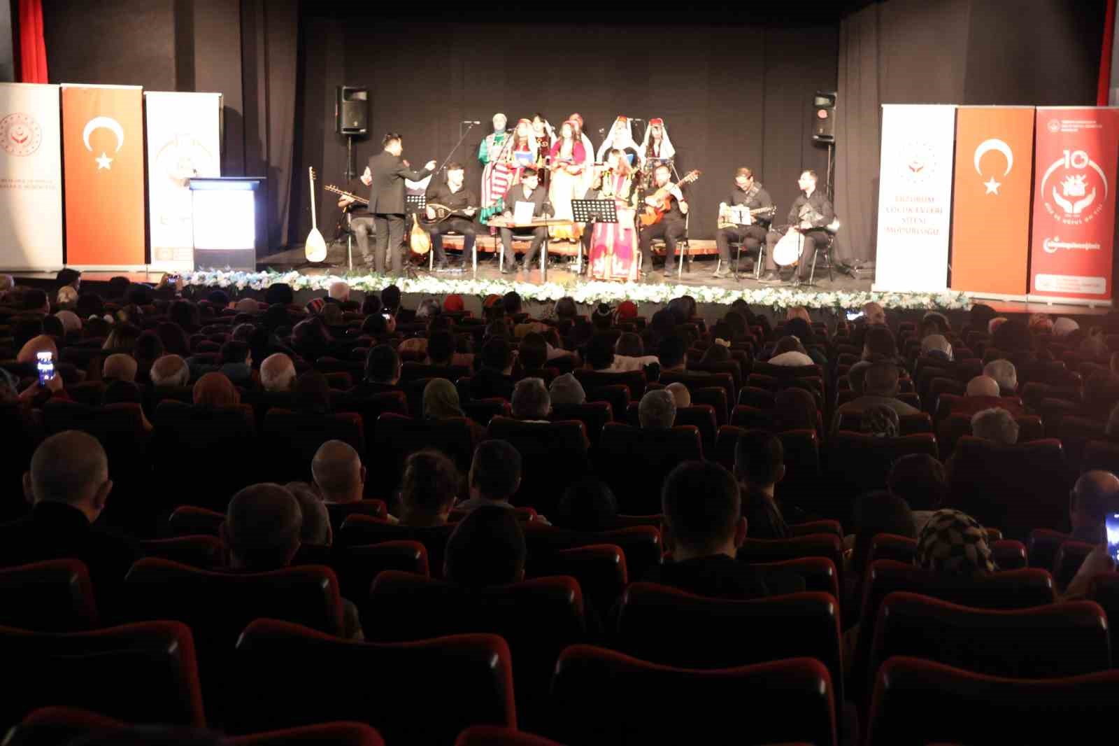 Çocuklardan duygu dolu türkü konseri
Çocuklardan duygu dolu türkü konseri