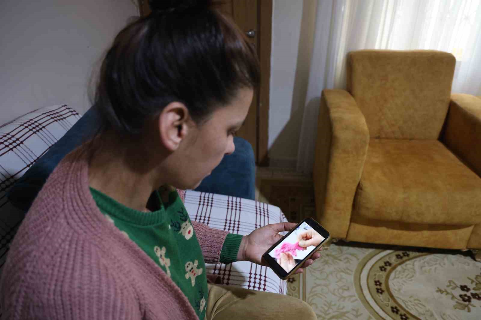 Çocukların hevesle oynadığı oyun hamurundan cam parçacıkları çıktı
