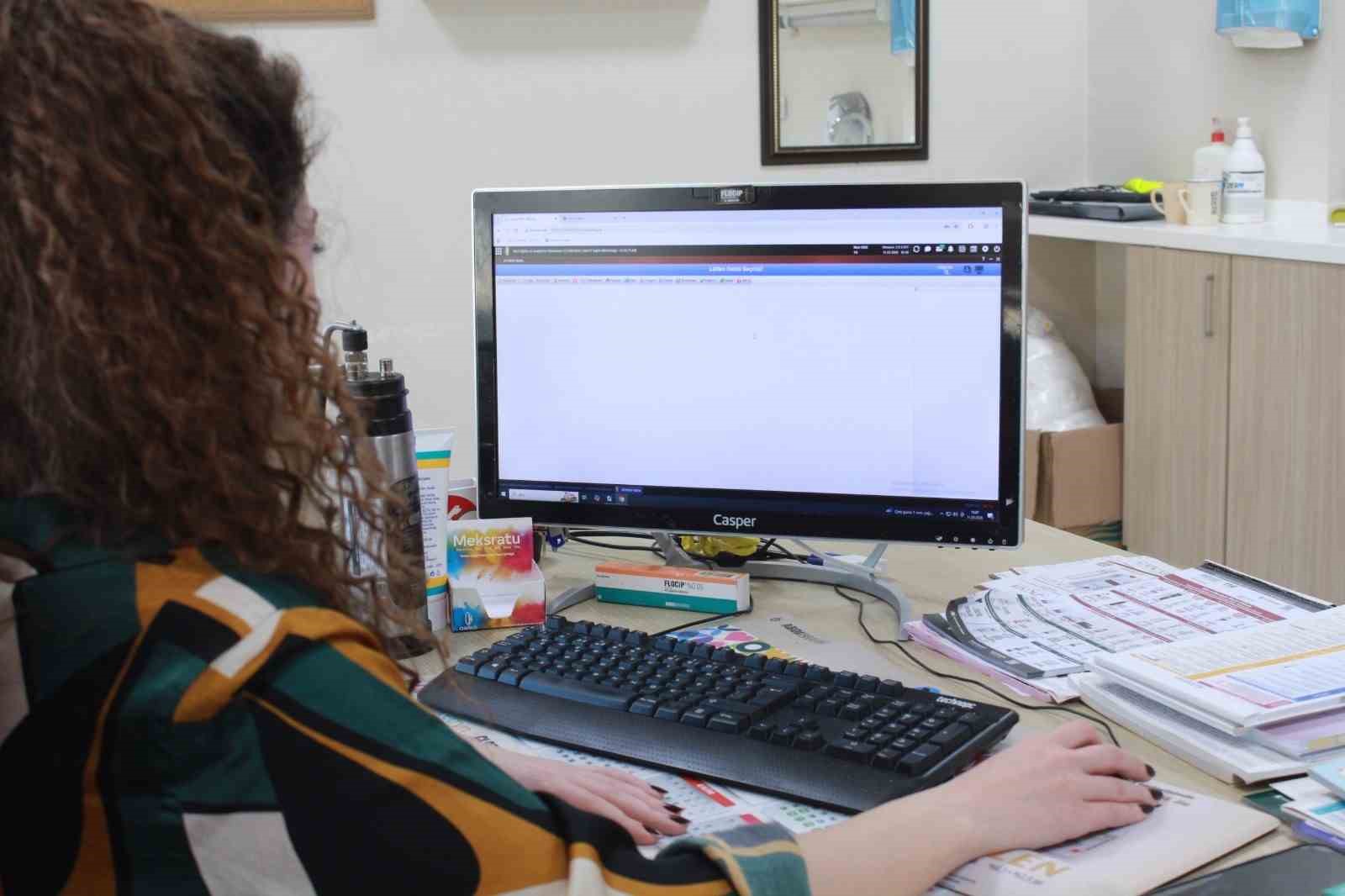 Çocukluk döneminde geçirilen suçiçeği, yıllar sonra zayıf bağışıklık ve stres dönemlerinde yeniden ortaya çıkıyor
