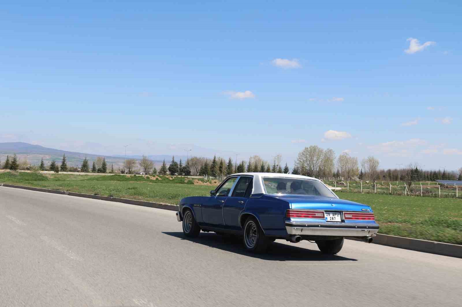 Çocuklukta hayal ettiği araca 52 yaşında kavuştu
