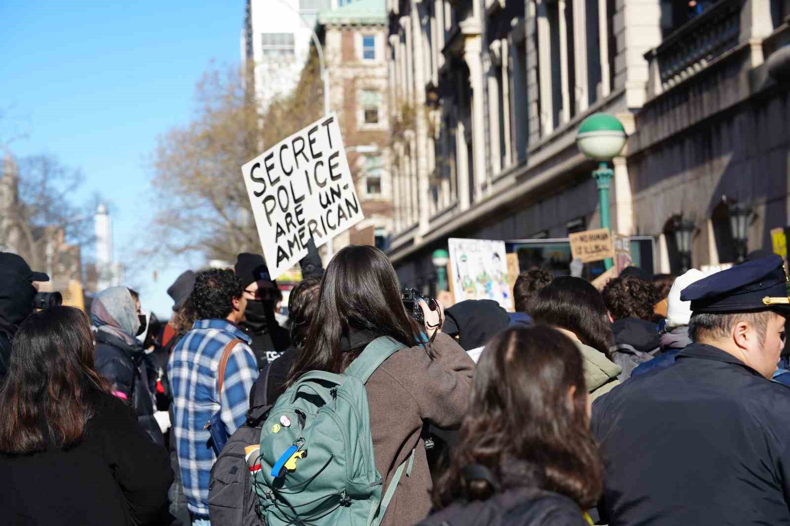 Columbia Üniversitesi önünde ICE protestosu: 10 öğrenci gözaltına alındı
