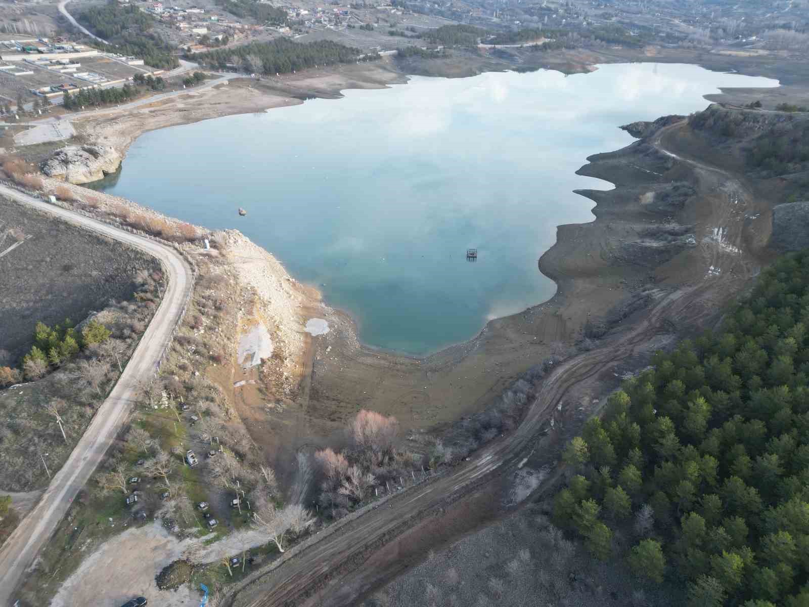 Çomar Barajı’nın çehresi değişmeye devam ediyor
