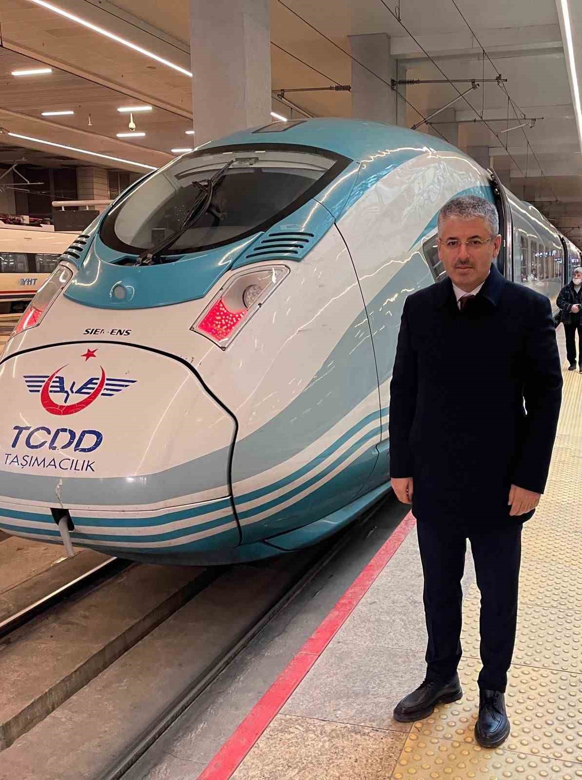 Çopuroğlu’ndan hızlı tren şantiyesine ziyaret
