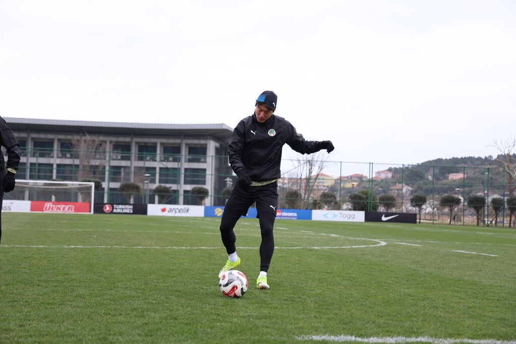 Corendon Alanyaspor, Galatasaray maçı hazırlıklarını tamamladı
