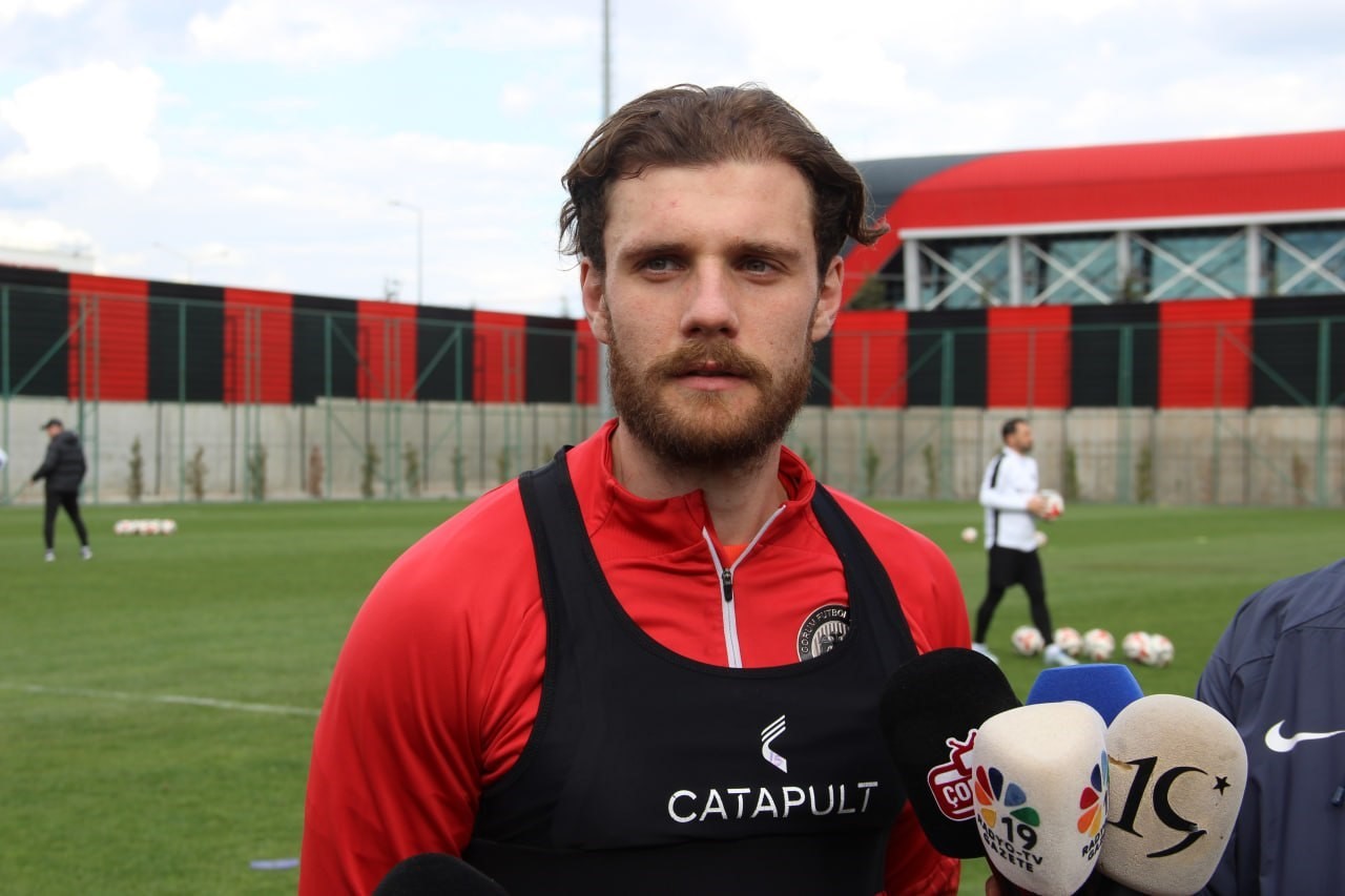 Çorum FK, Bandırmaspor hazırlıklarını sürdürdü
Çorum FK, Bandırmaspor hazırlıklarını sürdürdü