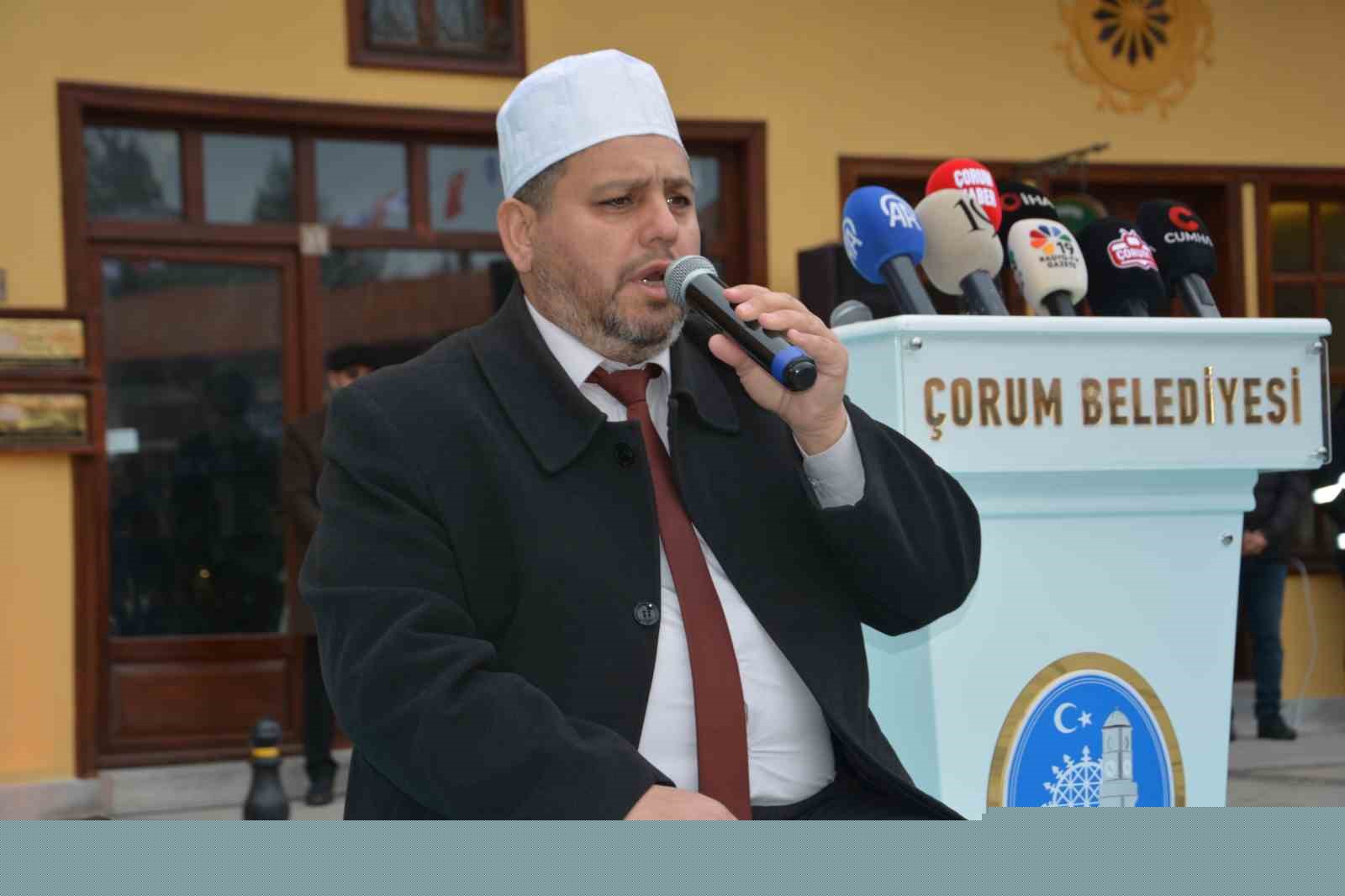 Çorum’da bayramlaşma törenine yoğun katılım
