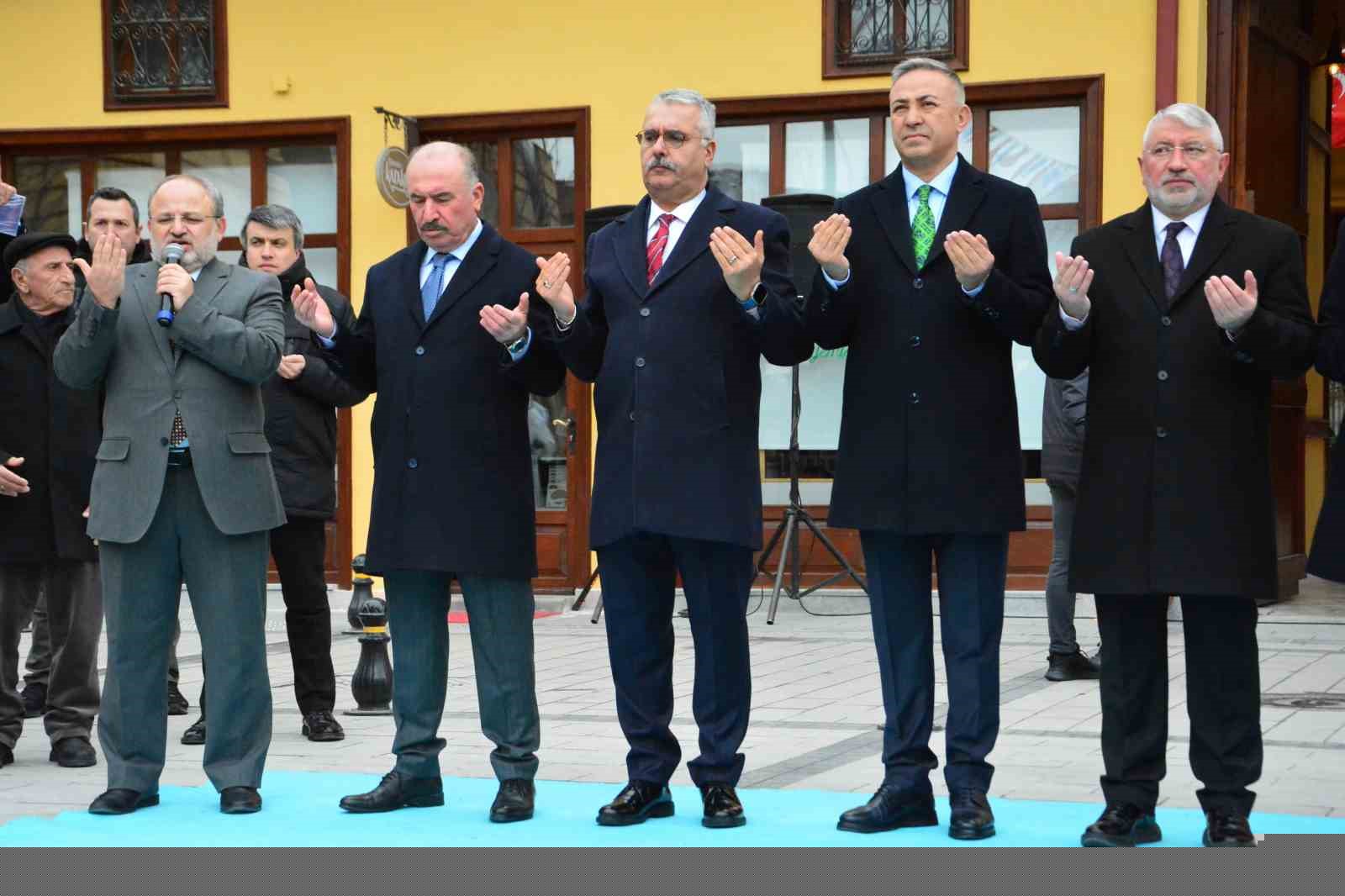 Çorum’da bayramlaşma törenine yoğun katılım
