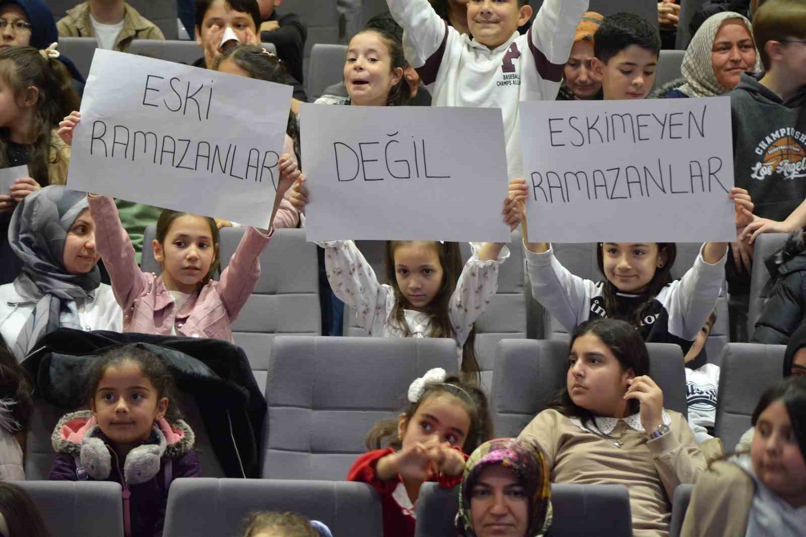 Çorum’da çocuklar sevap için yarıştı
Çorum’da çocuklar sevap için yarıştı