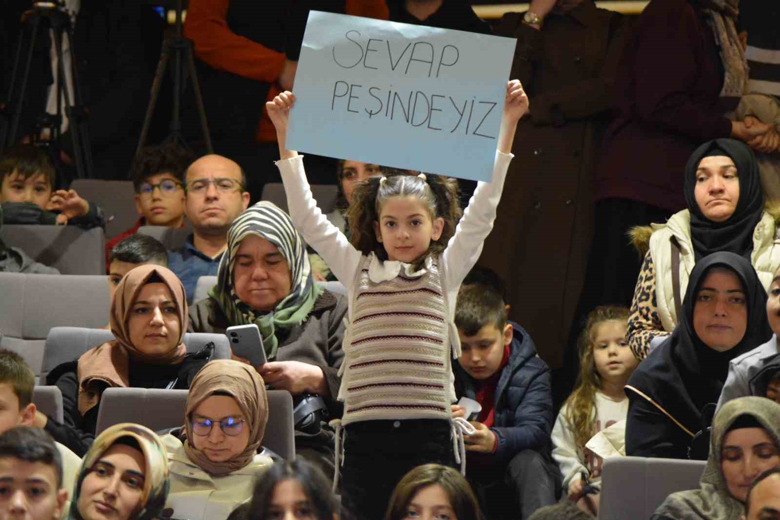 Çorum’da çocuklar sevap için yarıştı
Çorum’da çocuklar sevap için yarıştı