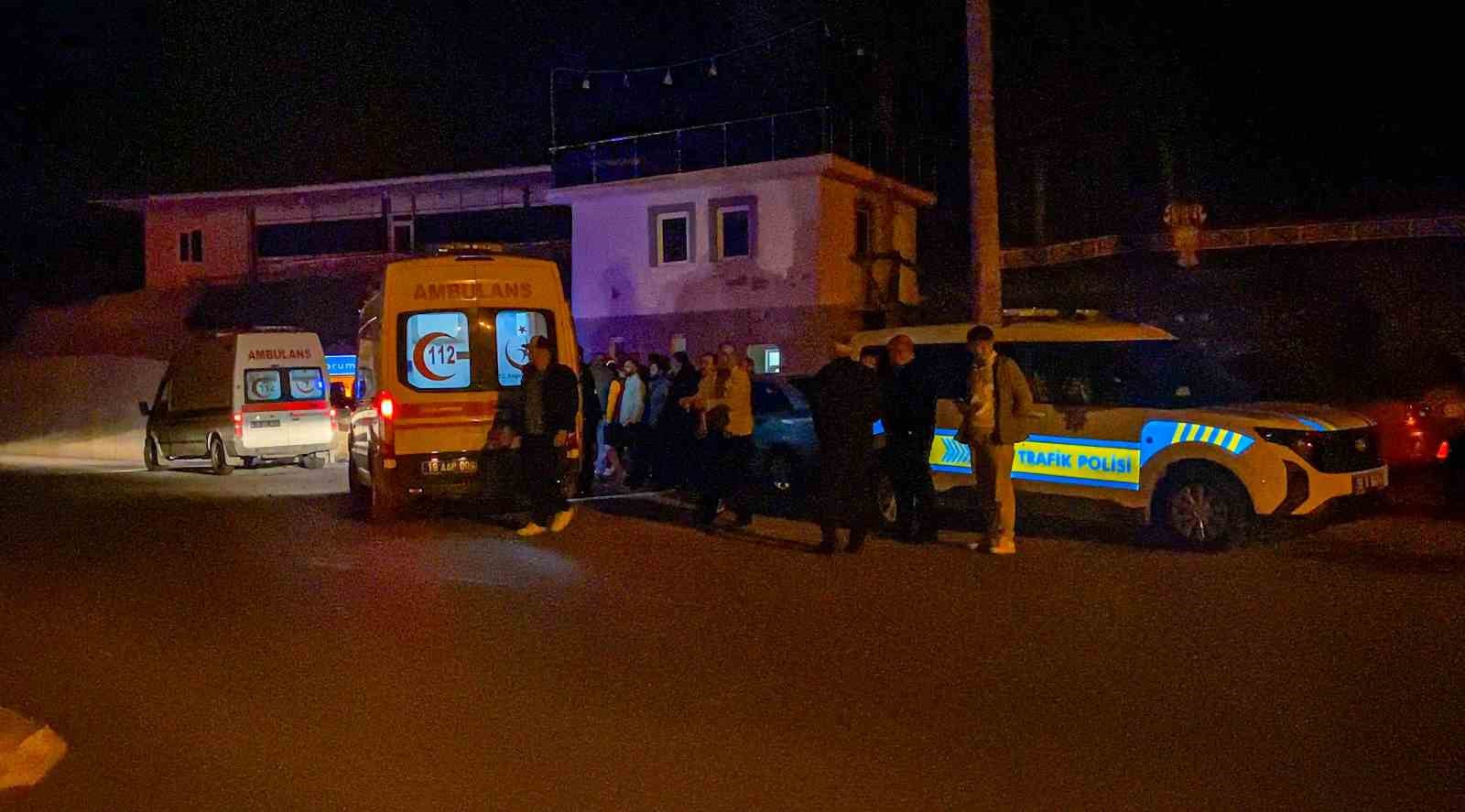 Çorum’da iki otomobil çarpıştı: 6 yaralı
