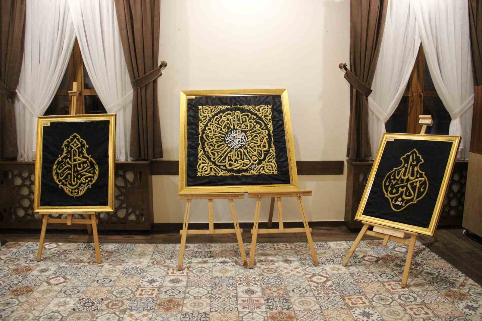 Çorum’da Kadir Gecesi’nde kutsal emanetlere yoğun ilgi
