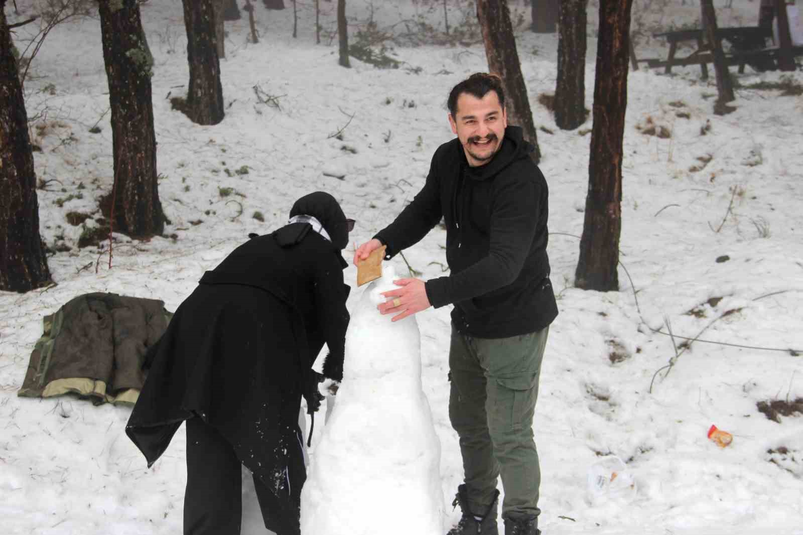 Çorum’da kar festivali vatandaşların akınına uğradı

