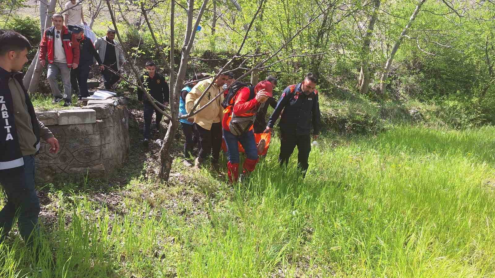 Çorum’da kaybolan yaşlı adam 2 gün sonra dağda uyurken bulundu
