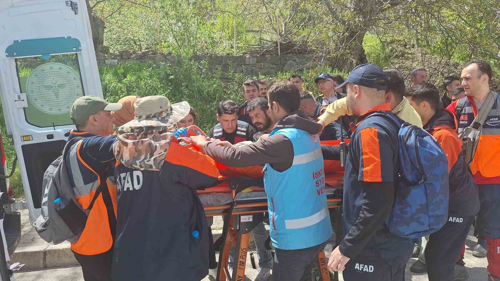 Çorum’da kaybolan yaşlı adam 2 gün sonra dağda uyurken bulundu
