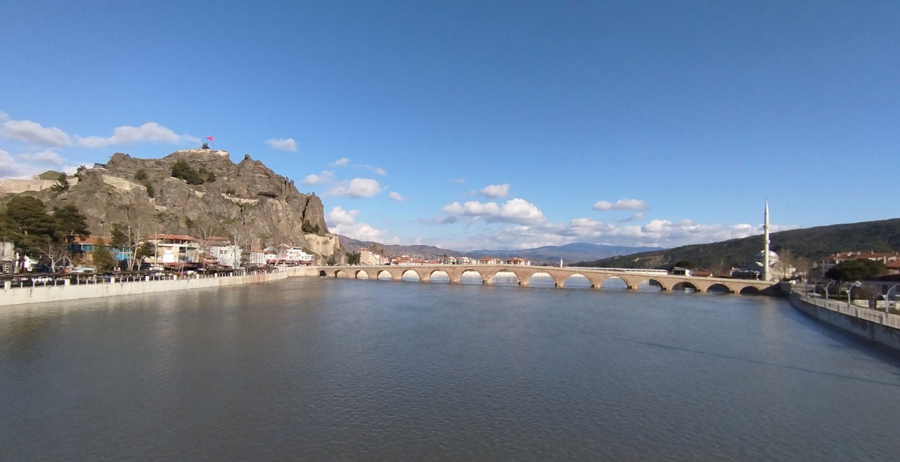 Çorum’da kış yağışlarıyla Kızılırmak’ın debisi yükseldi
