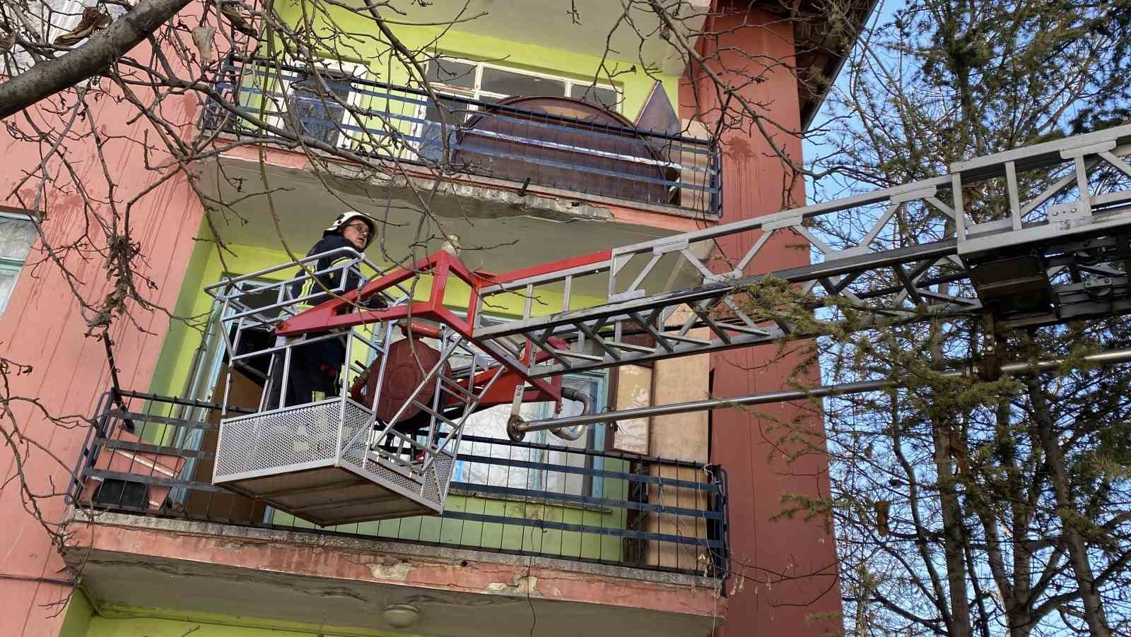 Çorum’da metruk binada korkutan yangın
