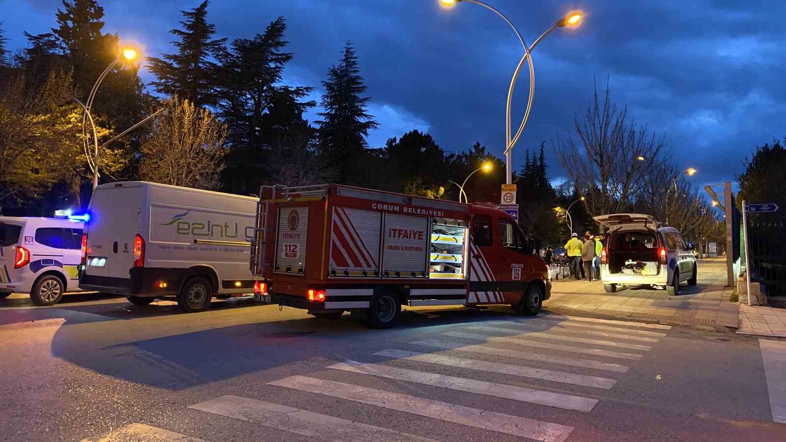 Çorum’da minibüsle çarpışan cip yan yattı: 1 yaralı
