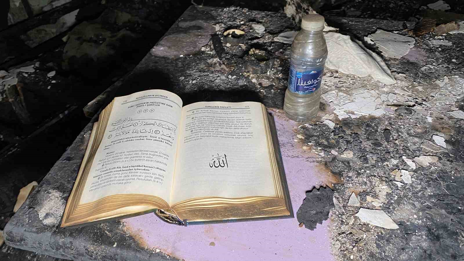 Çorum’da yanan gecekonduda Kur’an-ı Kerim meali zarar görmedi
