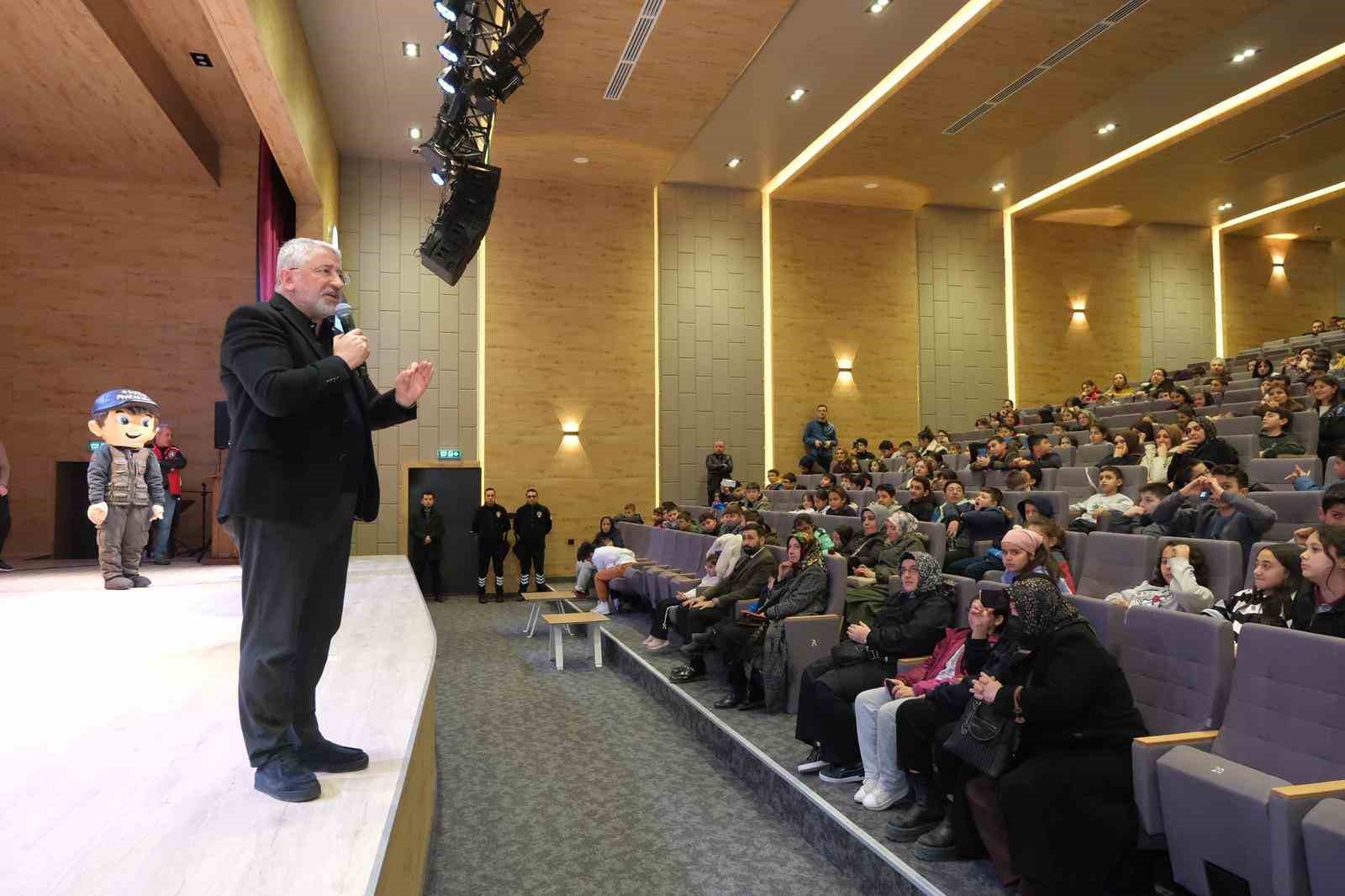 Çorumlu gençler "Sevap Avcıları" ile iyilikte yarışacak
Çorumlu gençler "Sevap Avcıları" ile iyilikte yarışacak