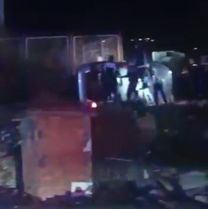 Cumalıkızık’ta polis kovalamacası kazayla sonuçlandı: 1 kaçak, 1 yaralı
