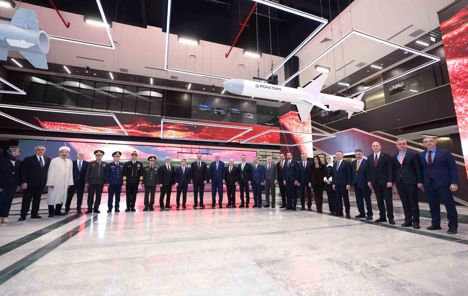 Cumhurbaşkanı Erdoğan: "2028’de 11 milyar dolarlık ihracat hacmini yakalayacak, inşallah savunma ihracatında dünyada ilk 10’a gireceğiz"
