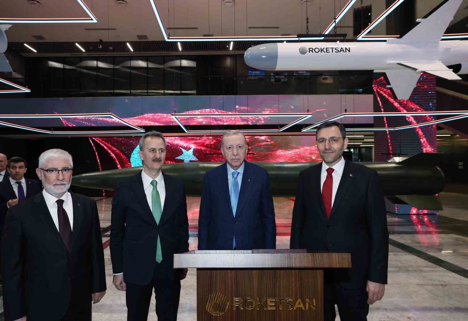 Cumhurbaşkanı Erdoğan: "2028’de 11 milyar dolarlık ihracat hacmini yakalayacak, inşallah savunma ihracatında dünyada ilk 10’a gireceğiz"
