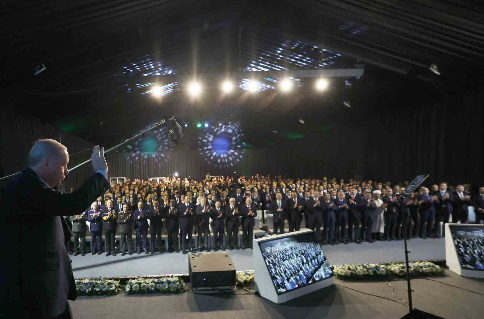 Cumhurbaşkanı Erdoğan: "2028’de 11 milyar dolarlık ihracat hacmini yakalayacak, inşallah savunma ihracatında dünyada ilk 10’a gireceğiz"
