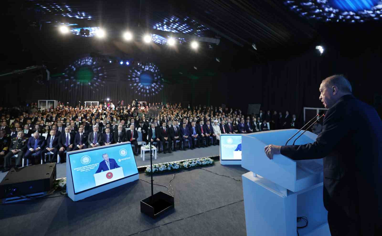 Cumhurbaşkanı Erdoğan: "2028’de 11 milyar dolarlık ihracat hacmini yakalayacak, inşallah savunma ihracatında dünyada ilk 10’a gireceğiz"
