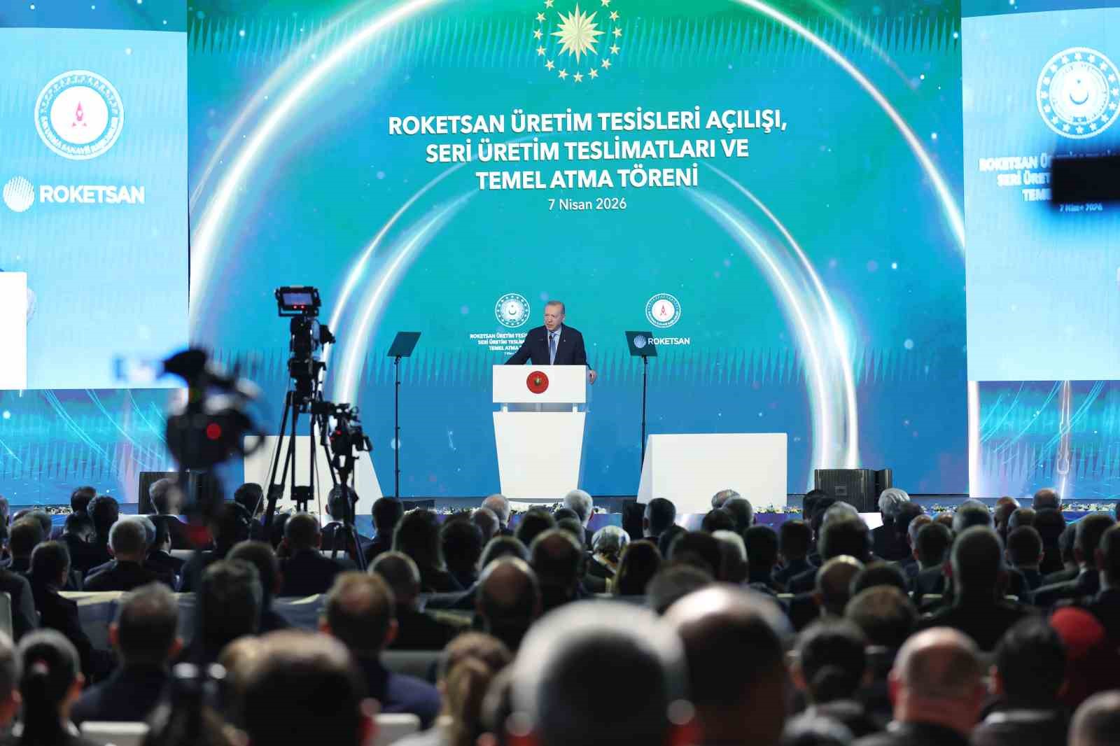 Cumhurbaşkanı Erdoğan: "2028’de 11 milyar dolarlık ihracat hacmini yakalayacak, inşallah savunma ihracatında dünyada ilk 10’a gireceğiz"
