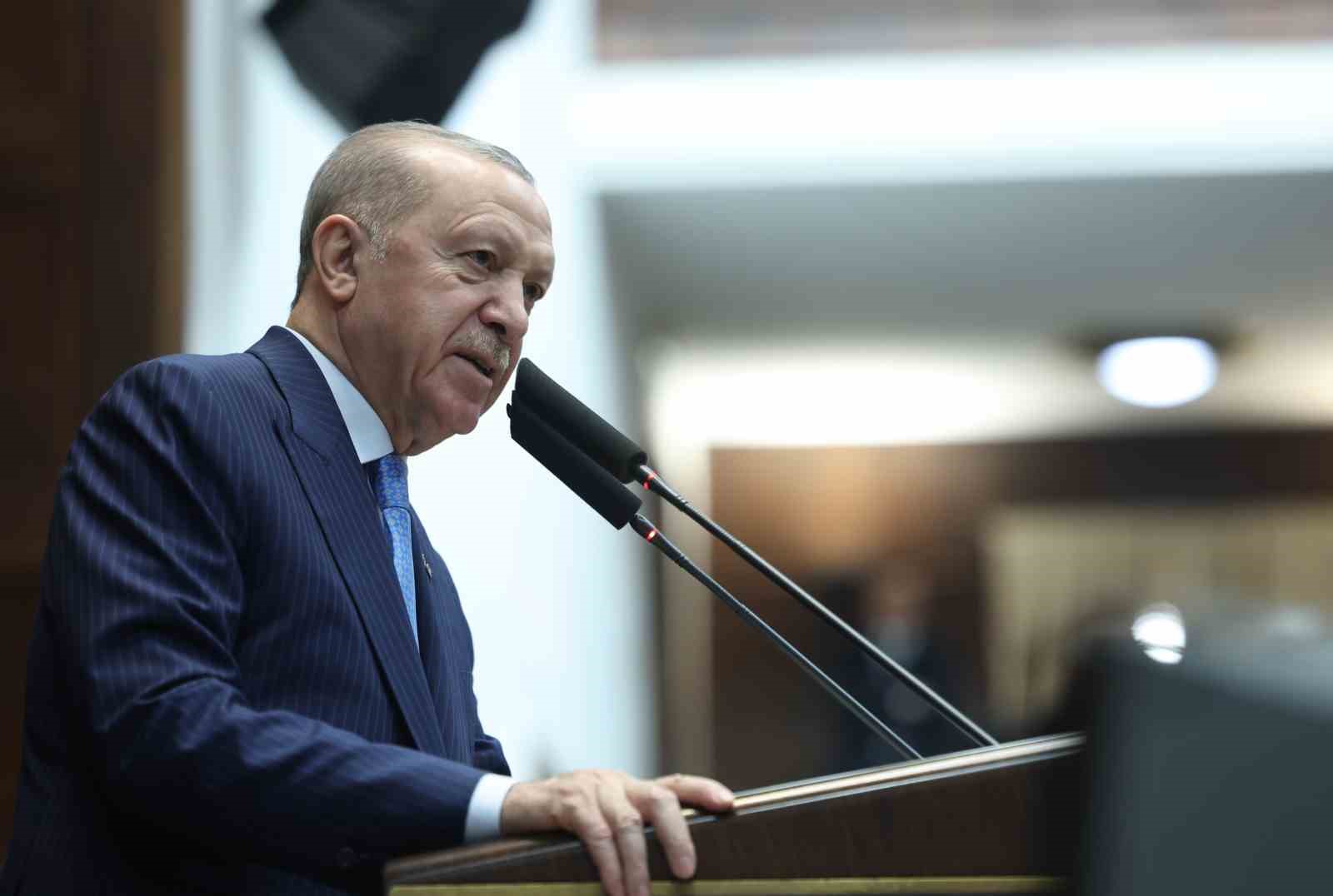 Cumhurbaşkanı Erdoğan: "Bayrağımıza uzanan o kirli elleri muhakkak bulacak, bunun hesabını o hainlerden mutlaka soracağız"
